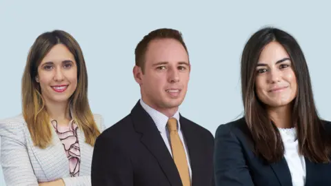Imagen de &Eacute;rica Ruiz (Laboral), Mar&iacute;a Pedre&ntilde;o (Mercantil y Fusiones y Adquisiciones) y Carlos Enrique Revert (Tributario). (Portavoz)