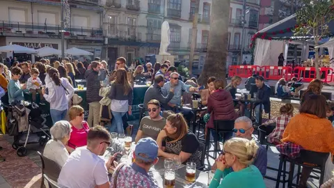Una de las terrazas montadas en las fiestas de Navidad. Felipe G. Pag&aacute;n -Ayuntamiento de Cartagena- (Hostecar)