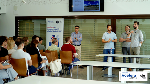Oficina Acelera Pyme: impulsando la transformaci&oacute;n digital en las empresas de la Regi&oacute;n de Murcia / Foto AJE