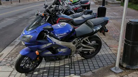 Motos. (Imagen de Ross Mann en Pixabay)