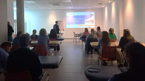 Formaci&oacute;n sobre clasificaci&oacute;n de residuos hospitalarios de Ribera Hospital de Molina. (Ribera Salud)