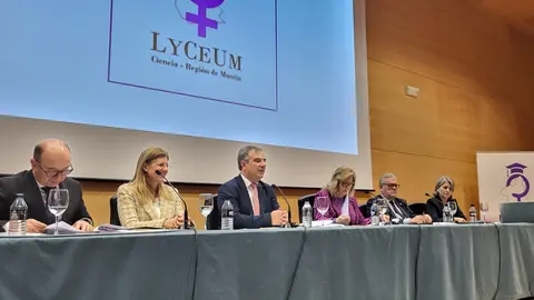 El consejero de Universidades, Juan Mar&iacute;a V&aacute;zquez, durante la inauguraci&oacute;n de la VIII Jornada conmemorativa del &lsquo;D&iacute;a Internacional de la Mujer y la Ni&ntilde;a en la Ciencia&rsquo;. (CARM)