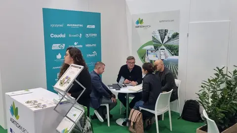 Reuni&oacute;n de trabajo de Agritech Murcia en Fruit Log&iacute;stica. (Agritech Murcia)