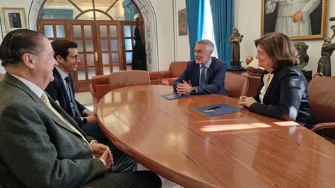 De izquierda a derecha, Pedro de los Santos Jim&eacute;nez, Roberto Li&ntilde;&aacute;n, Severiano Arias y Mar&iacute;a Dolores Garc&iacute;a. (UCAM)