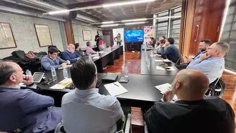 Primera reuni&oacute;n de las empresas participantes en el proyecto &lsquo;Aceleraci&oacute;n Comercial Defence-Tech&rsquo; en el CEEIC. (CARM)