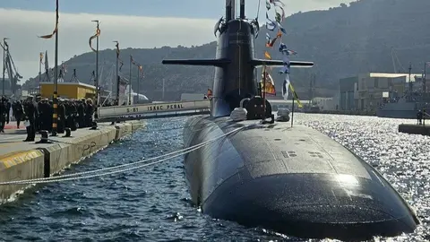 Imagen de archivo de la entrega del submarino S-81 &lsquo;Isaac Peral&rsquo; a la Armada. (Navantia)