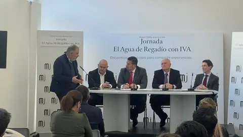 Jornada de Manuel J&oacute;dar Asesores con las Comunidades de Regantes. (Manuel J&oacute;dar Asesores)