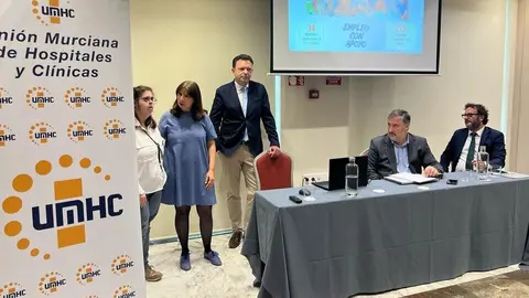 Un momento de la Asamblea General de la UMHC. (Uni&oacute;n Murciana de Hospitales y Cl&iacute;nicas)