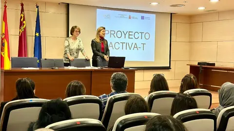 Imagen de archivo de las acciones formativas del programa Activa-T, puesto en marcha por el ayuntamiento de Lorca.