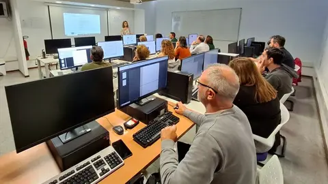 Uno de los cursos de formaci&oacute;n digital para empleados p&uacute;blicos organizados por la Efiap. (CARM)