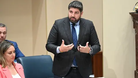 Intervenci&oacute;n del presidente L&oacute;pez Miras ante la Asamblea Regional. (CARM)