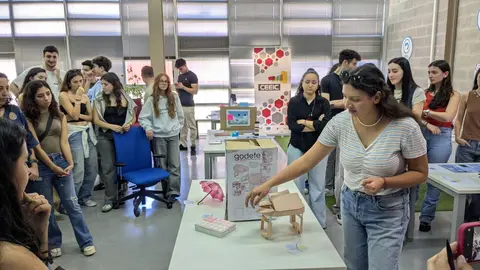 Imagen de la exposici&oacute;n ubicada en el CEEIC. (UPCT)