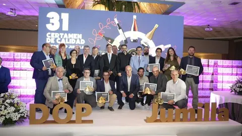 Foto de familia de los ganadores. (DOP Jumilla)