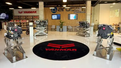 Nautical Store-Showroom de la marca de motores Yanmar de Arocam en Cartagena. (COEC)