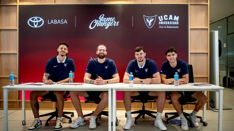 El UCAM Murcia CB conecta con sus aficionados en un evento exclusivo de (Toyota Labasa)