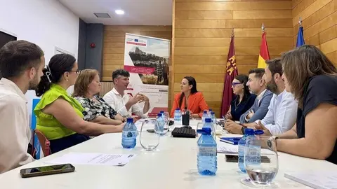 Reuni&oacute;n con los representes de Hungr&iacute;a y Eslovenia, presidida por la consejera Carmen Conesa. (CARM)