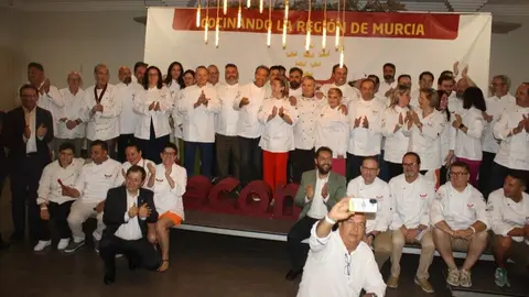 Imagen de familia durante la XXVI Gala de Jecomur. (CARM)