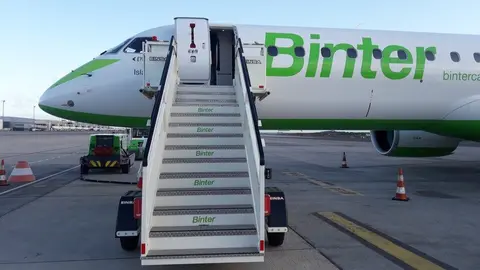 Avi&oacute;n de Binter. (Binter)