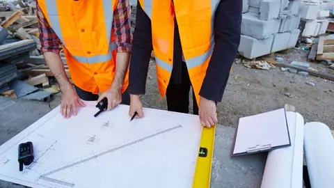Trabajadores de la construcci&oacute;n. (Acomur)