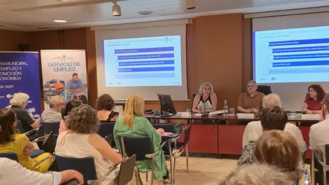 La concejal Mercedes Bernab&eacute; aportando los datos de empleo. (Ayuntamiento de Murcia)