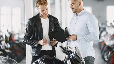 Venta de motos. (Freepik)