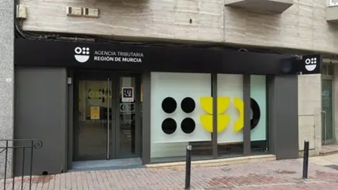 Imagen de una oficina de la Agencia Tributaria de la Regi&oacute;n de Murcia. (ATRM)