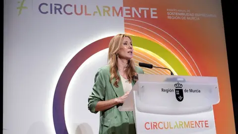 La consejera de Empresa, Empleo y Econom&iacute;a Social, Marisa L&oacute;pez Arag&oacute;n, durante su intervenci&oacute;n en el foro &lsquo;Circularmente&rsquo;. (CARM)