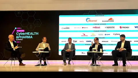 Imagen durante la ponencia del director general de Transformaci&oacute;n Digital, Javier Mart&iacute;nez. (CARM)