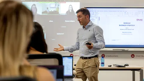 M&aacute;s all&aacute; del aula: la formaci&oacute;n que transforma carreras. ENAE