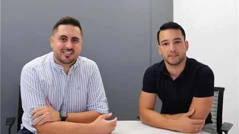 SPM refuerza su posici&oacute;n en comunicaci&oacute;n p&uacute;blica y logra la gesti&oacute;n de las redes sociales de Aguas de Murcia. Foto-Fundadores SPM. PEDRO CAMACHO y JUANFRAN GUEVARA