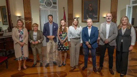 Foto tras la reuni&oacute;n. (Ayuntamiento de Cartagena)