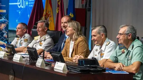Un momento del Foro de Defensa y Seguridad de la UPCT. (Ayuntamiento de Cartagena/Felipe G. Pag&aacute;n)