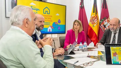 Imagen de archivo Reuni&oacute;n Estrategia Municipal de Vivenda. (Ayuntamiento de Cartagena)