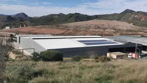 Placas fotovoltaicas de la planta de tratamiento de El Gorguel. (Ayuntamiento de Cartagena)