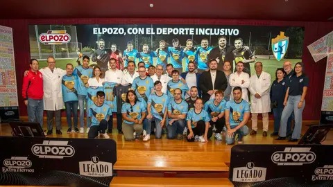 Visita del equipo de adultos de la Escuela de F&uacute;tbol de Alhama a El Pozo. (El Pozo Alimentaci&oacute;n)