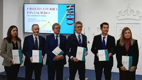 Un momento de la presentaci&oacute;n de la novena edici&oacute;n del Observatorio Financiero de la Regi&oacute;n. (CARM)