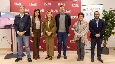 Presentaci&oacute;n de la 5&ordf; Edici&oacute;n del '&Aacute;rbol Solidario' de ENAE. (ENAE)
