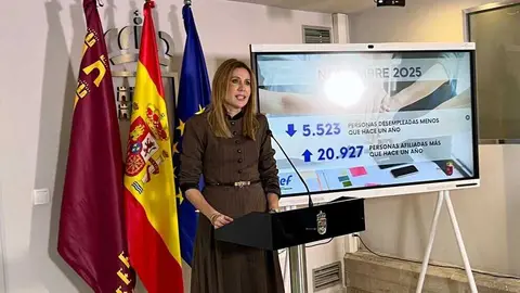 La consejera de Empresa, Empleo y Econom&iacute;a Social, Marisa L&oacute;pez Arag&oacute;n,&nbsp;durante la rueda de prensa sobre los datos de paro de noviembre. (CARM)