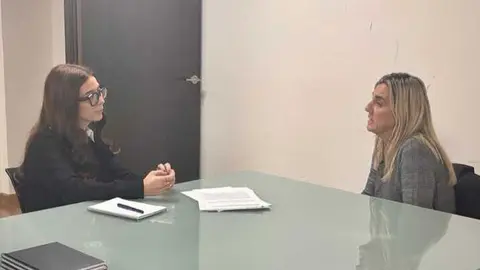 Imagen durante la firma del convenio. (AJE Cartagena)