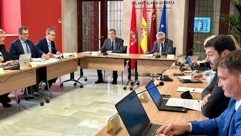 Un momento del Consejo de Administraci&oacute;n de Mercamurcia. (Ayuntamiento de Murcia)
