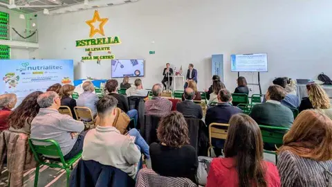 Un momento de la jornada sobre alimentaci&oacute;n saludable e innovaci&oacute;n alimentaria del CTNC en la Sala de Catas de Estrella de Levante. (CTNC)