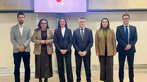 La consejera Carmen Conesa, con su equipo, en la presentaci&oacute;n del balance de 2025 ofrecido hoy.