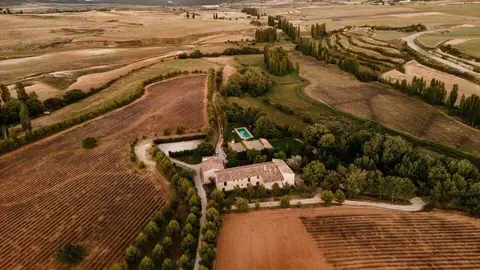 Imagen a&eacute;rea de Casa Pernias, en Moratalla, una de las empresas beneficiarias de las ayudas. (CARM)