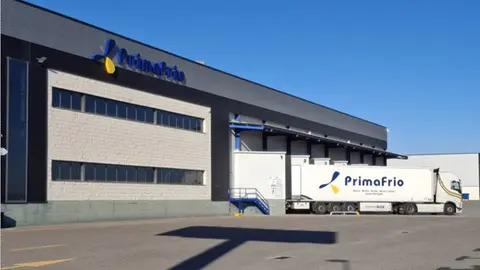 La puesta en marcha de este centro se enmarca en el plan de expansi&oacute;n de la compa&ntilde;&iacute;a que fortalece su red de infraestructuras log&iacute;sticas y refuerza su presencia en el noreste peninsular. (Primafrio)