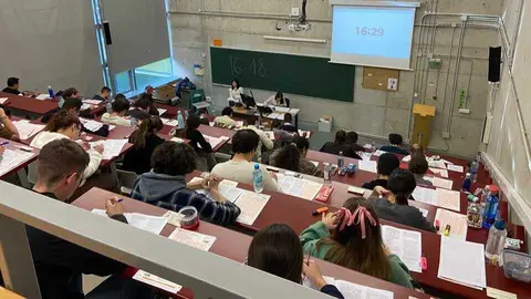 Foto del examen MIR 2025. (CARM)