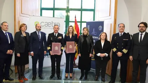 Cartagena ha dado hoy un paso decisivo para fortalecer su posici&oacute;n como referente internacional en tecnolog&iacute;a de defensa. El Arsenal de Cartagena ha sido el escenario de la firma del Protocolo General de Actuaci&oacute;n dentro de la l&iacute;nea &lsquo;Caetra Arsenal&rsquo;