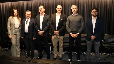 En la mesa participaron: Mar&iacute;a del Mar S&aacute;nchez Hern&aacute;ndez (UPCT), Luis Fern&aacute;ndez Mula (Azuche 88 S.L.), Jos&eacute; &Aacute;ngel Mar&iacute;n Saura (Marcaser S.L.), Asier Elorza Echebarr&iacute;a (Arkitae S.L.), David Hern&aacute;ndez Conesa (Estudio DH) y Antonio Ros Albaladejo (Otarin Estudio SLP).