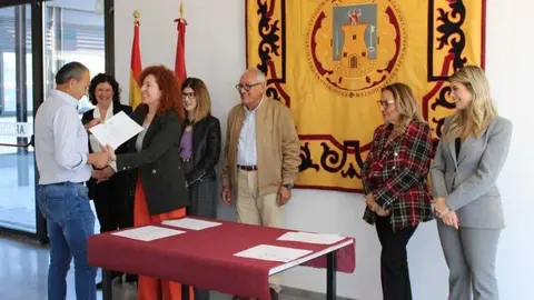 Entrega de diplomas del curso de construcci&oacute;n del SEF en Lorca. (CARM)