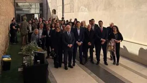 Imagen de familia en el Desayuno Directivo de Adimur protagonizado por PcComponentes. (Adimur)
