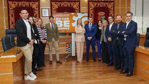 Presentaci&oacute;n de la XXVII edici&oacute;n del Premio CaixaBank J&oacute;venes Empresarios 'H&eacute;roes'. (AJE Regi&oacute;n de Murcia)
